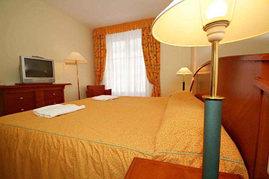 Hotel Rittinger Bonyhád Esterno foto